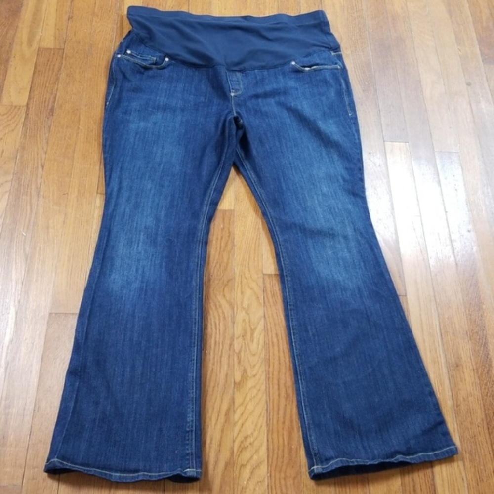 Old Navy Maternity Flare Full Panel Jeans Size 18